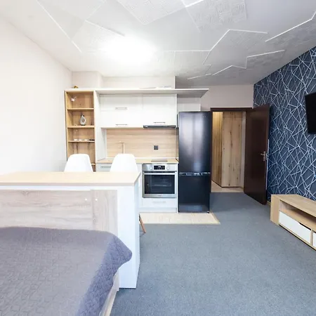 Luxury - Residens Warna